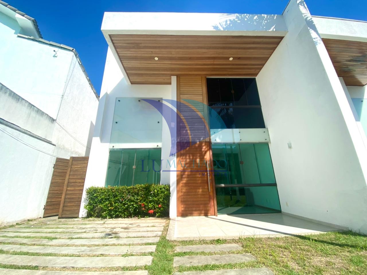 COD 106-VENDA Casa Duplex- Palmeiras, Cabo Frio- Aceita Financiamento Bancário