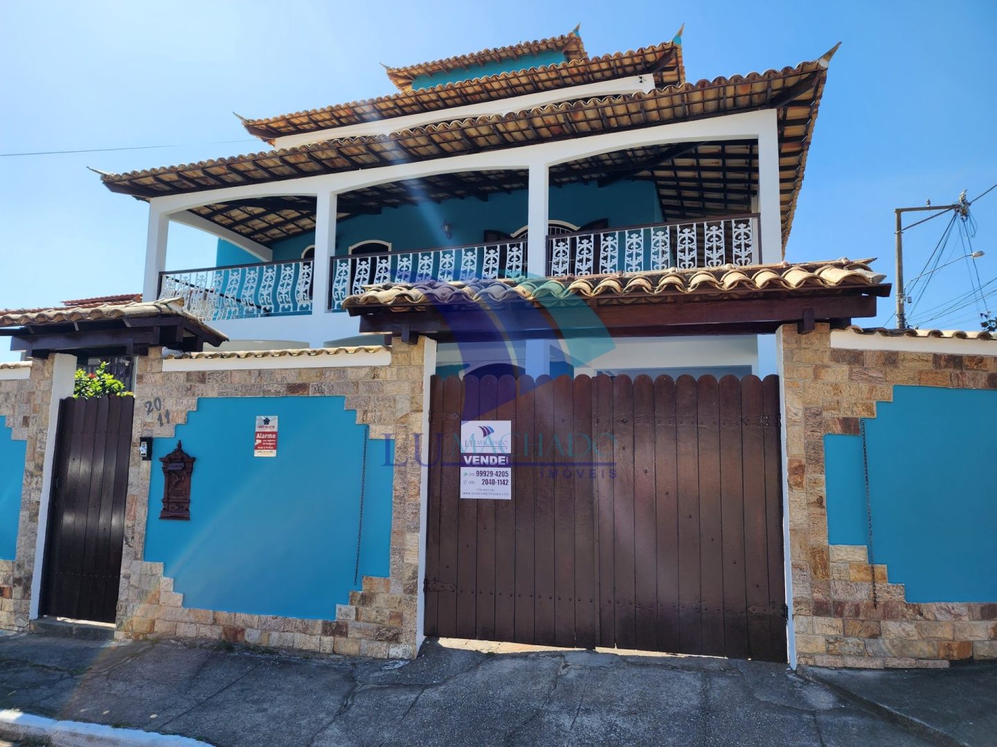 COD 772 – CASA Duplex  em Cabo Frio , aceita financiamento bancário