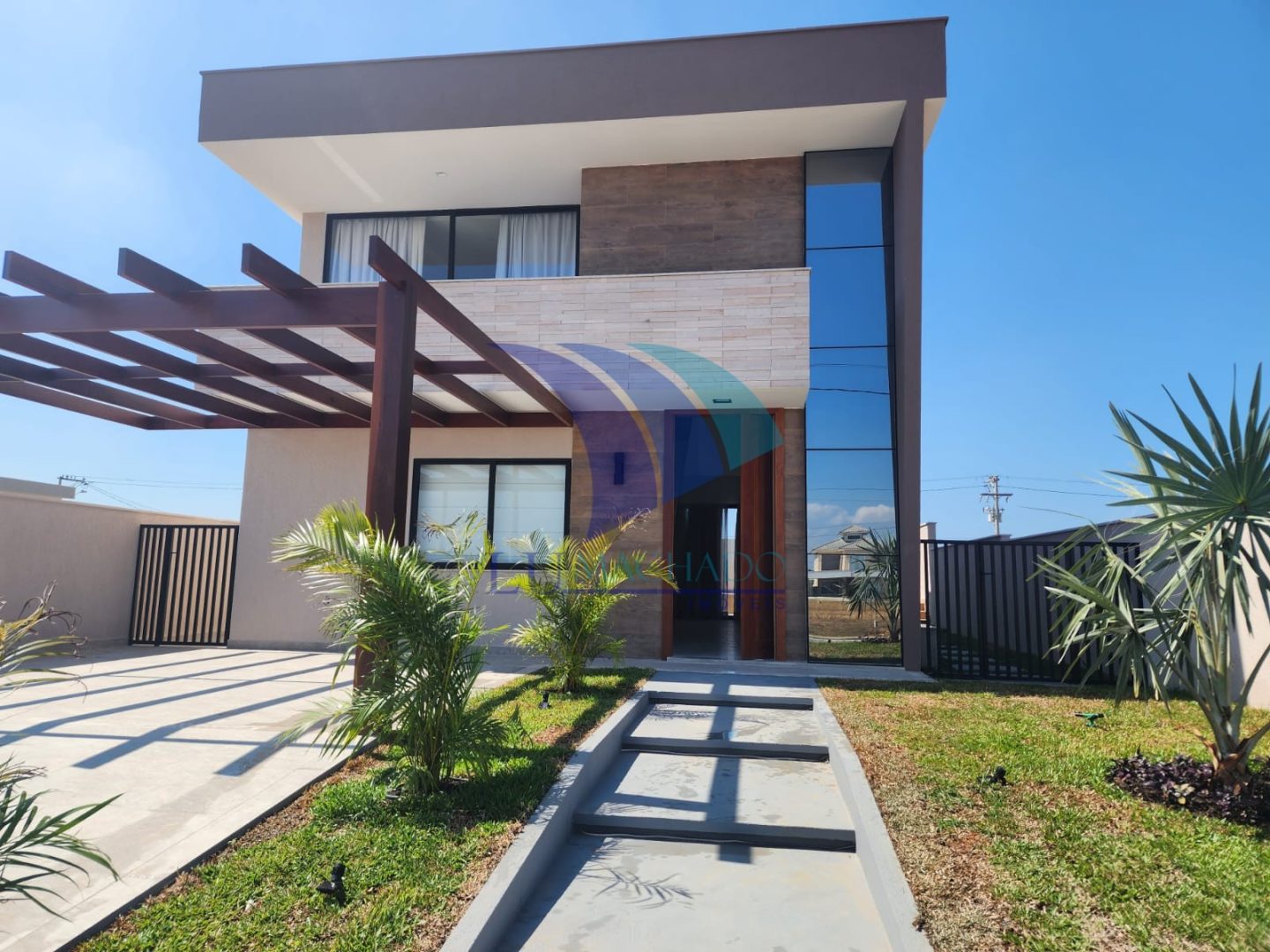 COD 914- Venda- Casa Duplex Luxo- Condomínio Alphaville, Cabo Frio- RJ