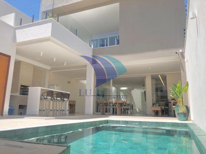 COD 1195 Venda- Casa Duplex com 4 quartos com Piscina – Portinho, Cabo Frio