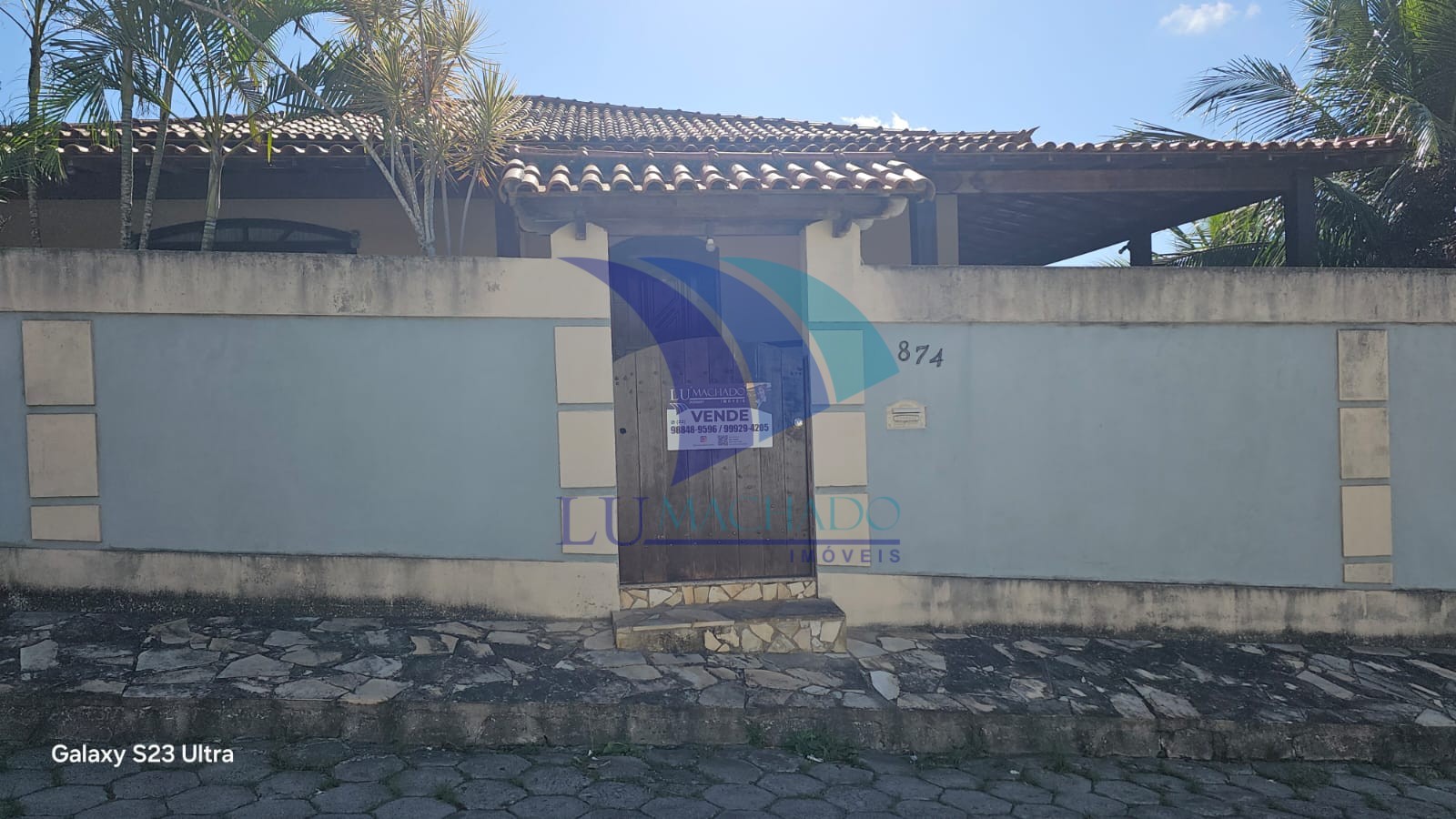 COD 1342 - Casa Linear 4 suites em 2 Terrenos .