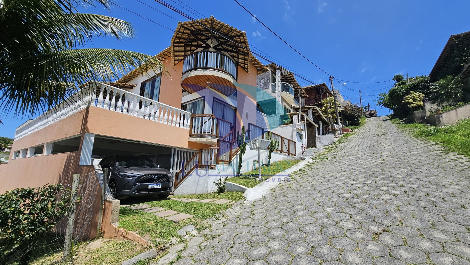 COD 1429- VENDA- Casa Duplex- Vista Mar com Piscina, Condomínio dos Pássaros