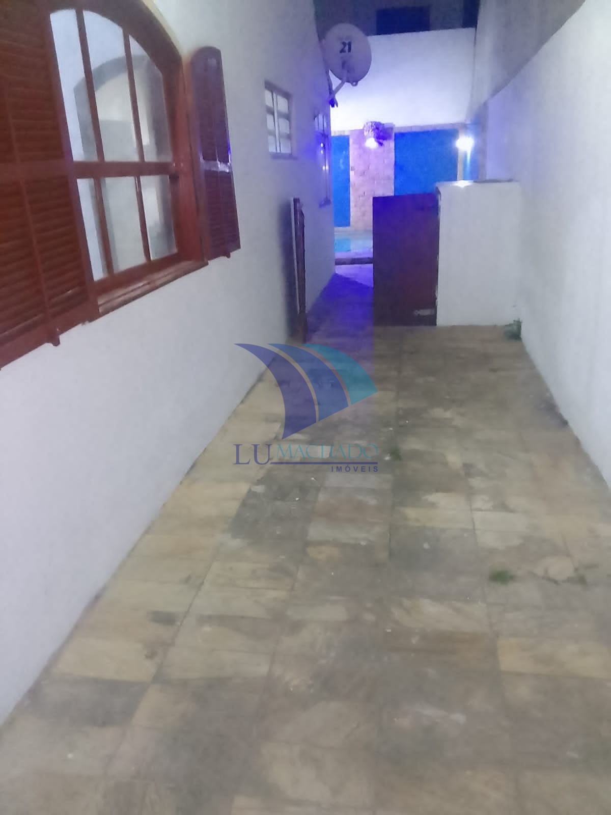 Casa à venda e aluguel com 6 quartos, 350m² - Foto 17