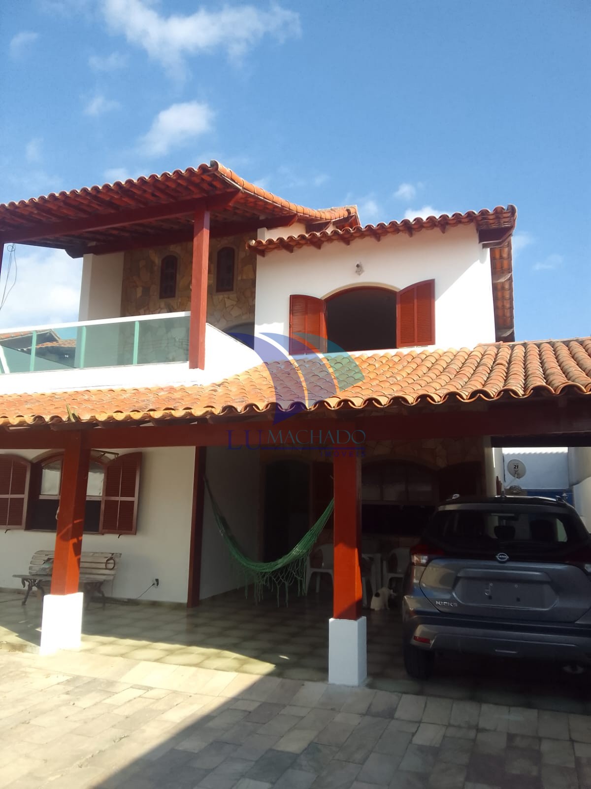 Casa à venda e aluguel com 6 quartos, 350m² - Foto 1