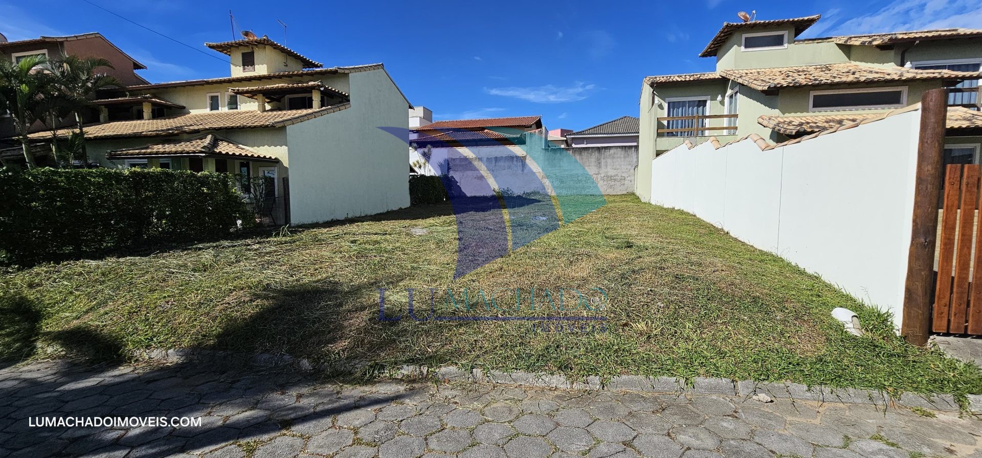 Terreno à venda e aluguel, 300m² - Foto 1