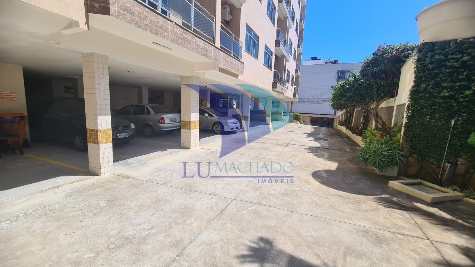 Apartamento à venda e aluguel com 2 quartos, 75m² - Foto 4