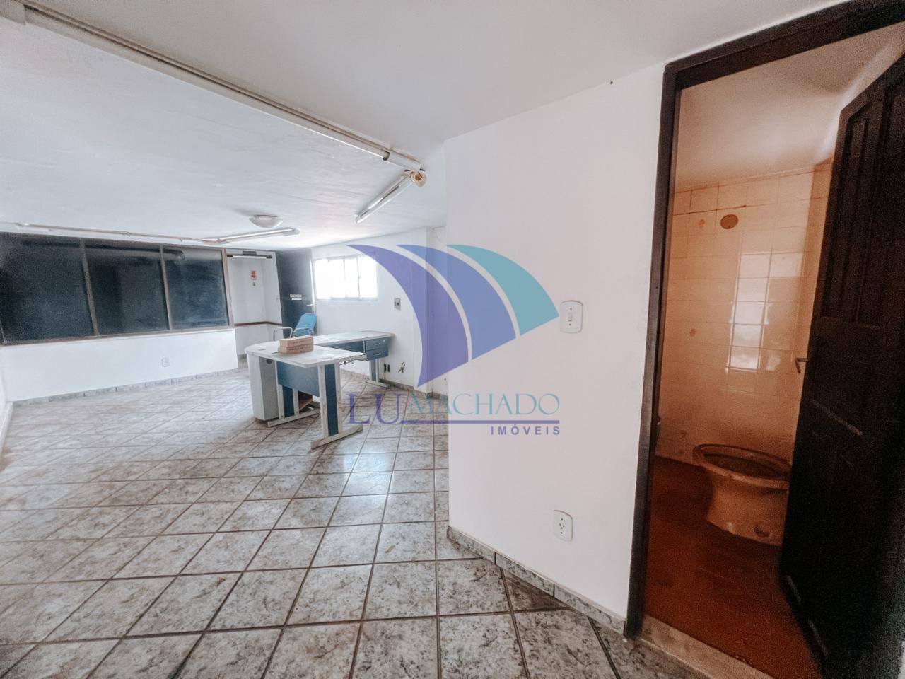 Imóvel Comercial Padrão à venda e aluguel, 400m² - Foto 13