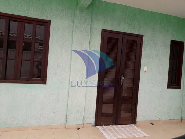 Casa à venda e aluguel com 5 quartos, 180m² - Foto 3