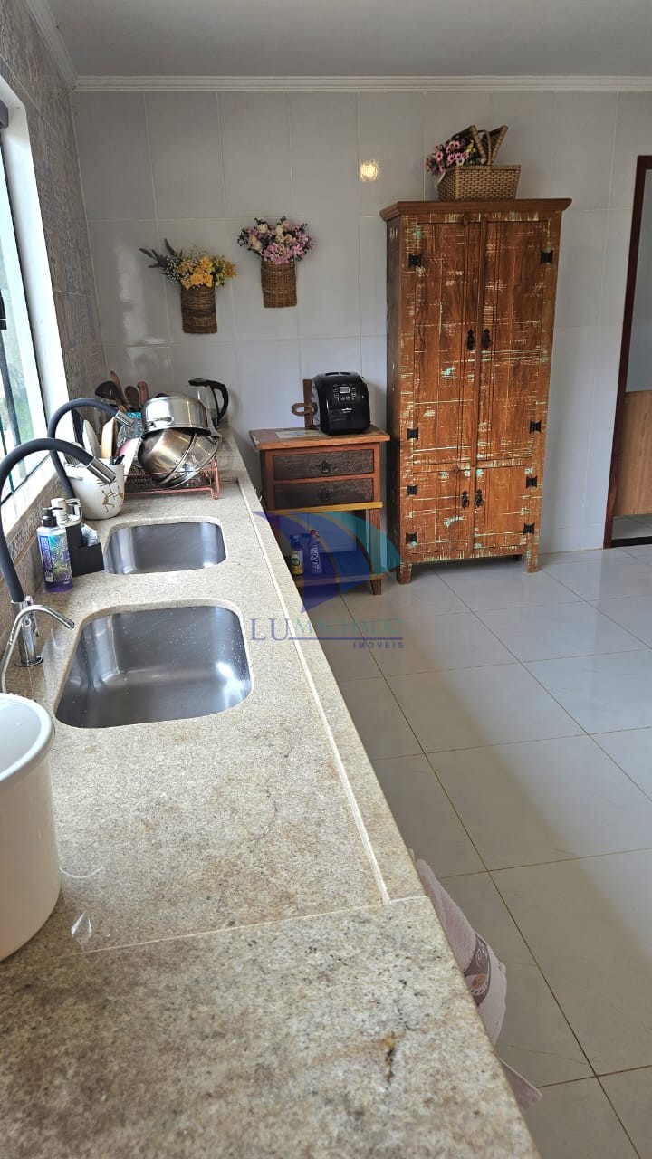 Casa à venda e aluguel com 3 quartos, 170m² - Foto 13