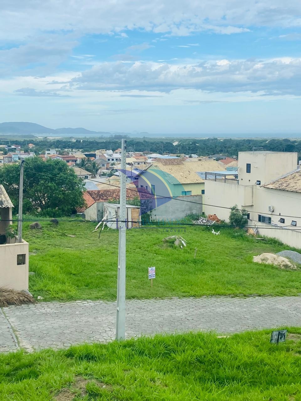 Terreno à venda e aluguel, 300m² - Foto 1