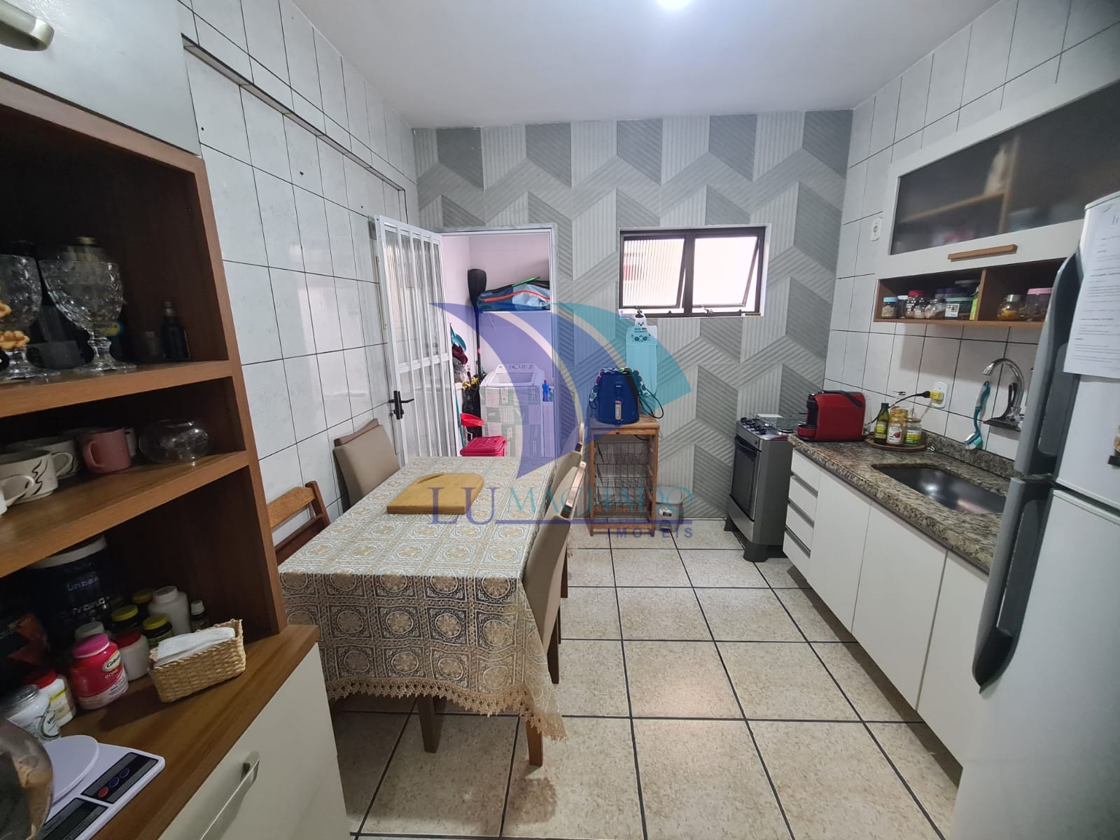 Casa à venda e aluguel com 2 quartos, 80m² - Foto 6