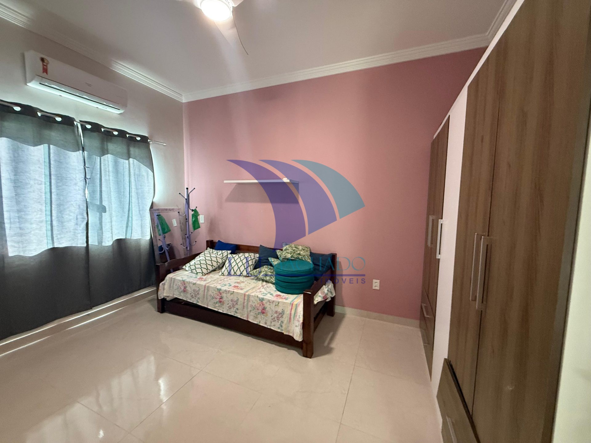 Casa à venda e aluguel com 3 quartos, 137m² - Foto 13