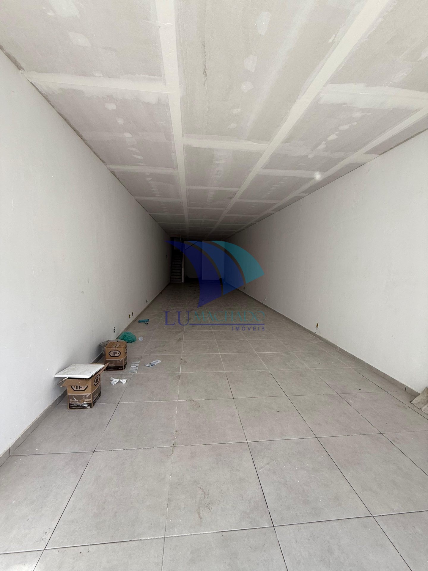 Imóvel Comercial Padrão à venda e aluguel, 180m² - Foto 2