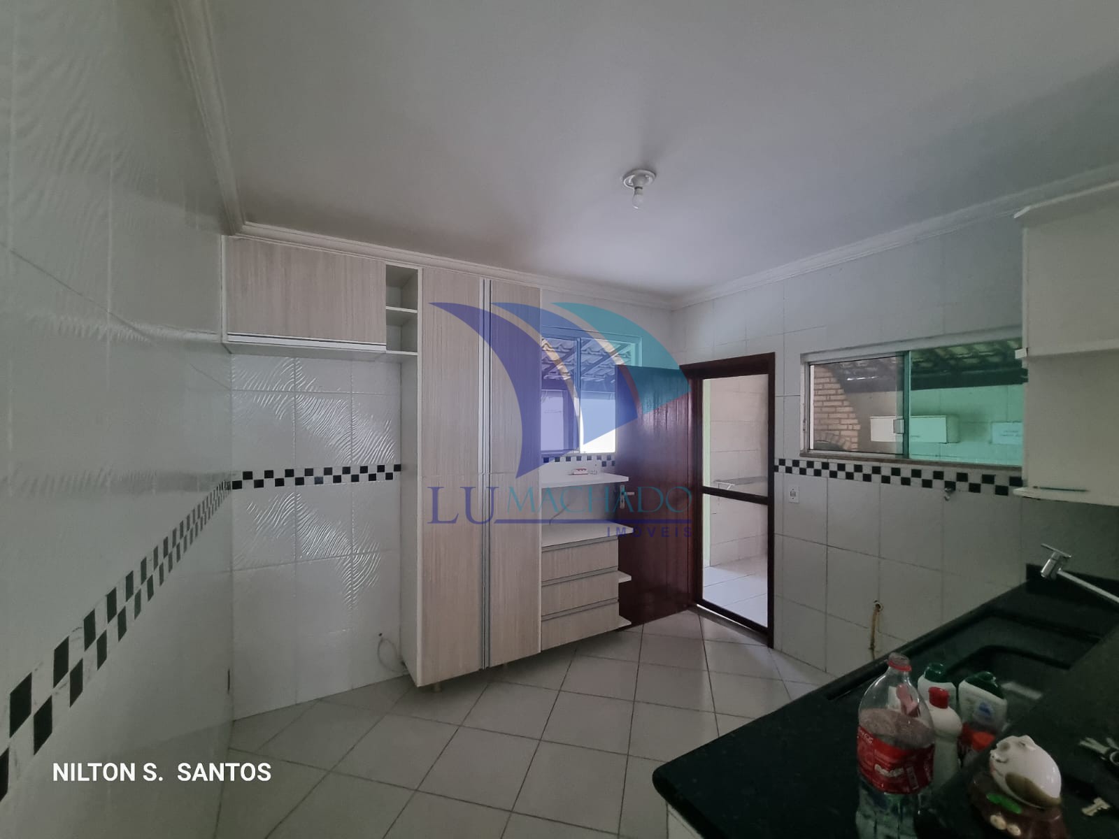 Casa à venda e aluguel com 4 quartos, 150m² - Foto 16