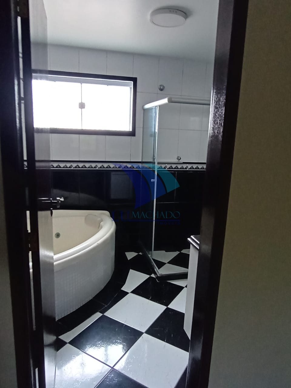 Casa à venda e aluguel com 3 quartos, 150m² - Foto 33