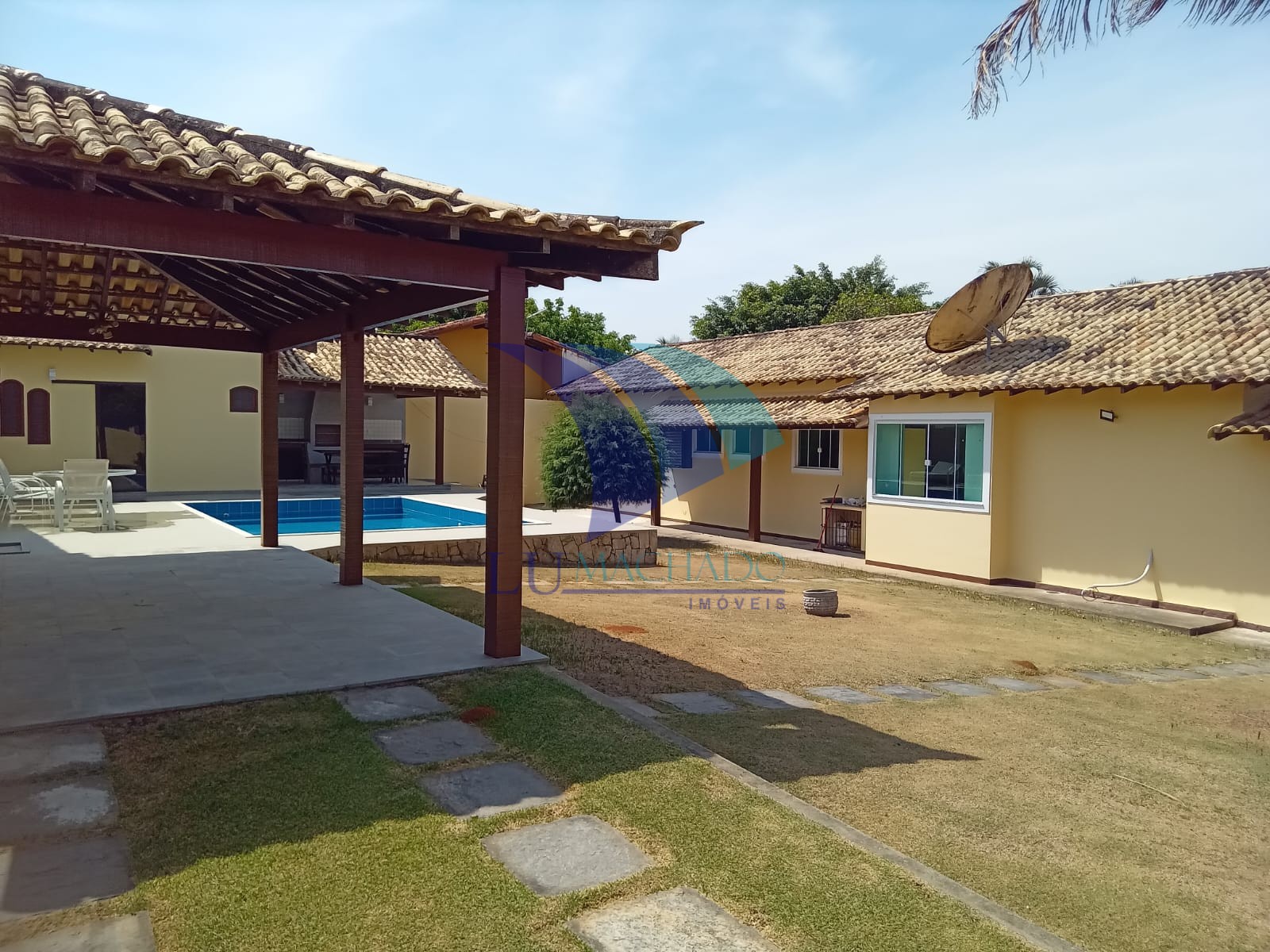 Casa à venda e aluguel com 3 quartos, 150m² - Foto 8
