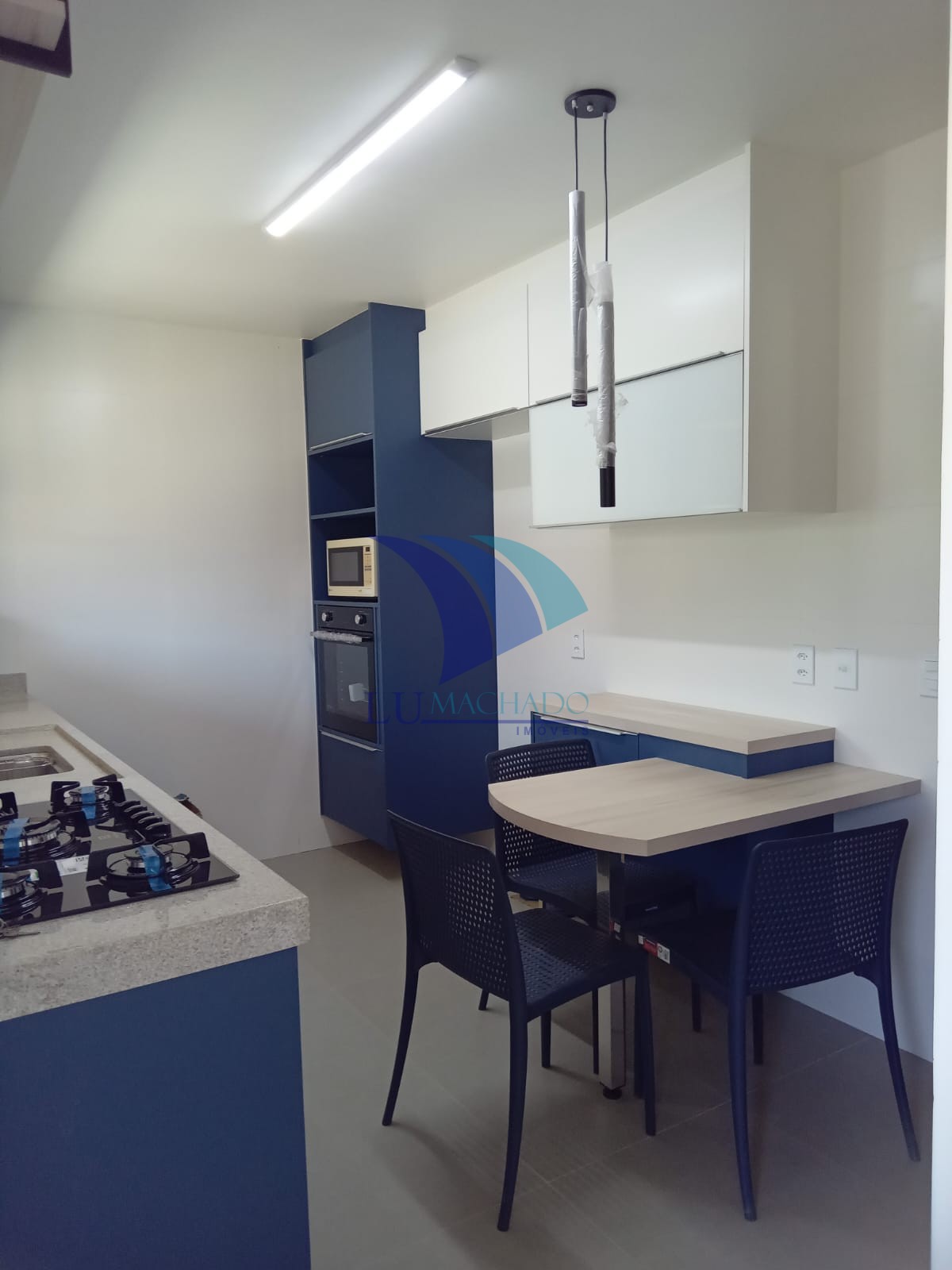 Casa à venda e aluguel com 3 quartos, 150m² - Foto 40