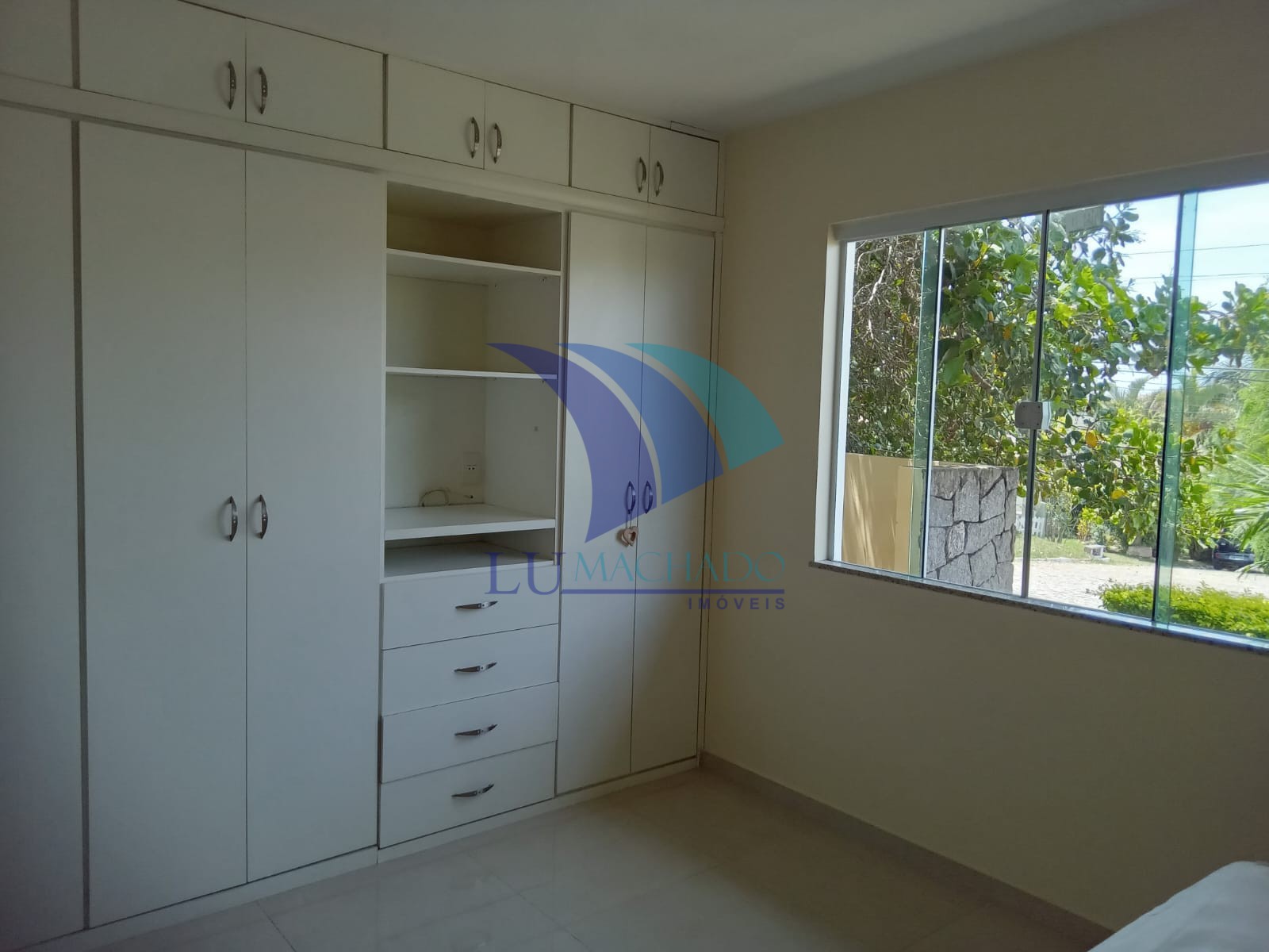 Casa à venda e aluguel com 3 quartos, 150m² - Foto 26