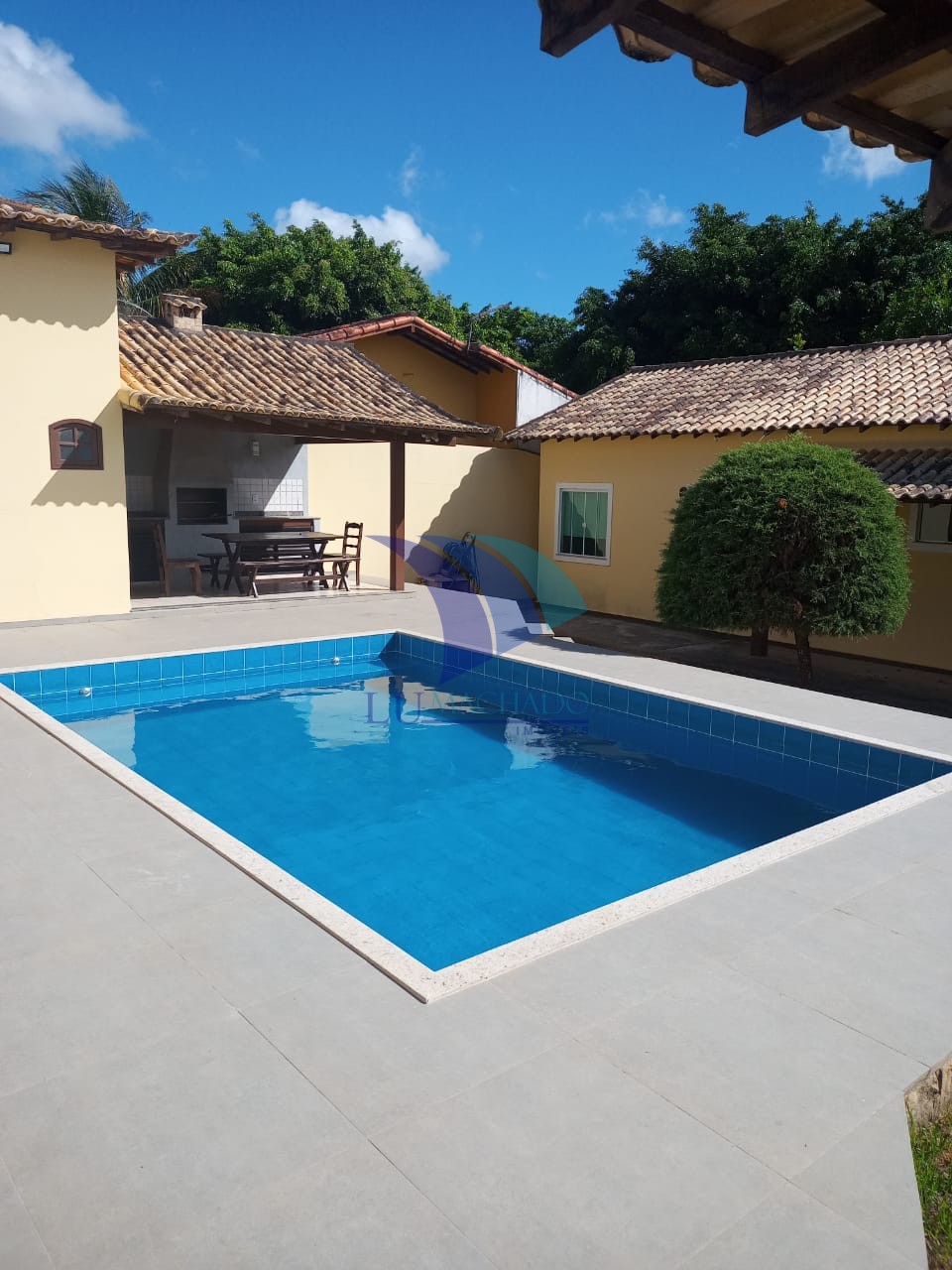 Casa à venda e aluguel com 3 quartos, 150m² - Foto 14