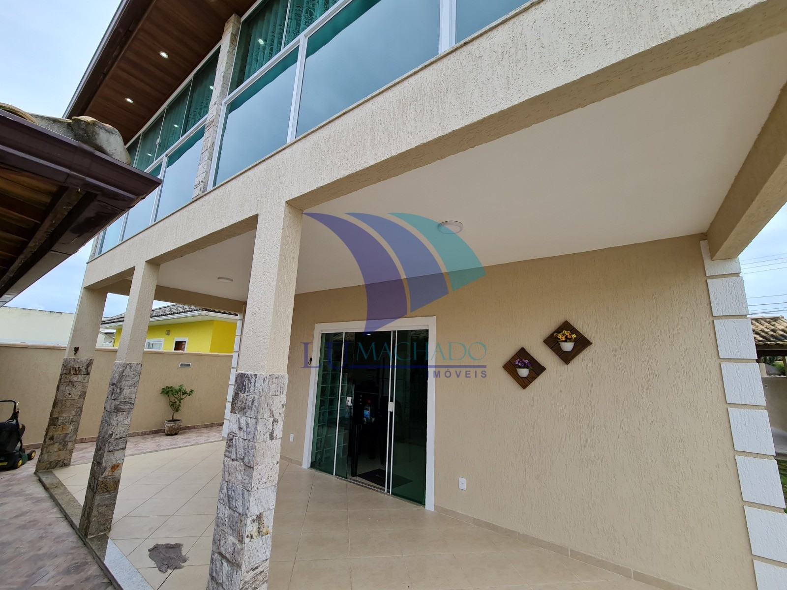 Casa à venda e aluguel com 5 quartos, 191m² - Foto 4