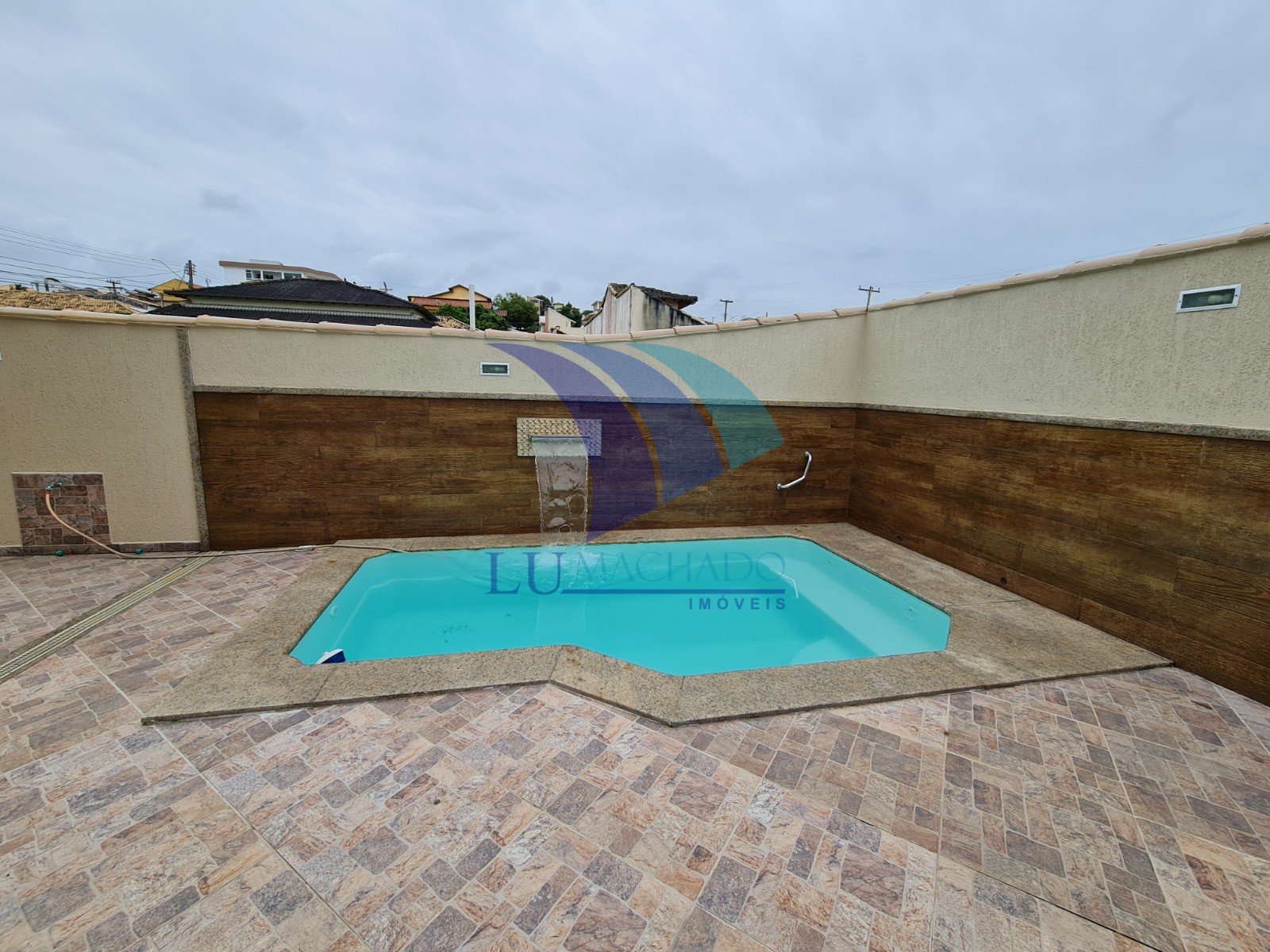 Casa à venda e aluguel com 5 quartos, 191m² - Foto 5