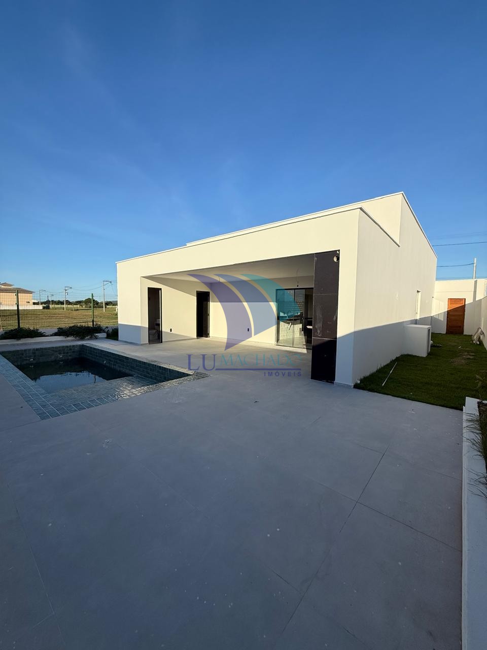 Casa à venda e aluguel com 3 quartos, 196m² - Foto 31