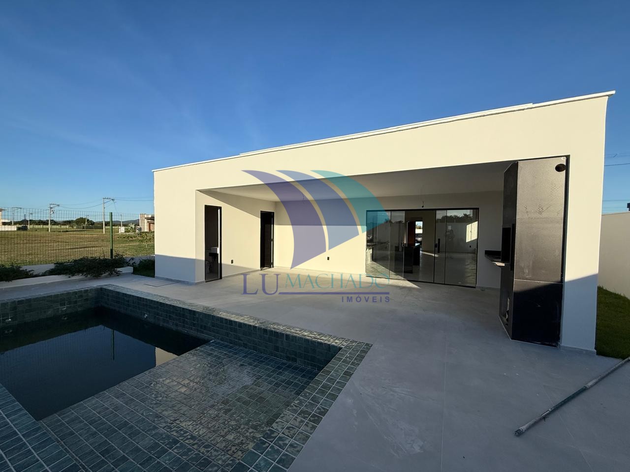 Casa à venda e aluguel com 3 quartos, 196m² - Foto 32