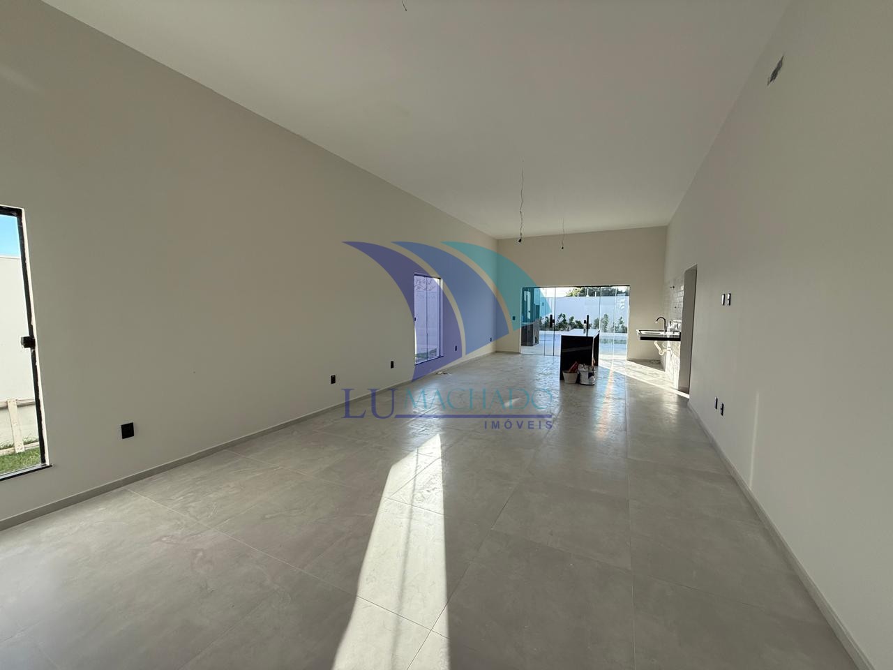 Casa à venda e aluguel com 3 quartos, 196m² - Foto 8