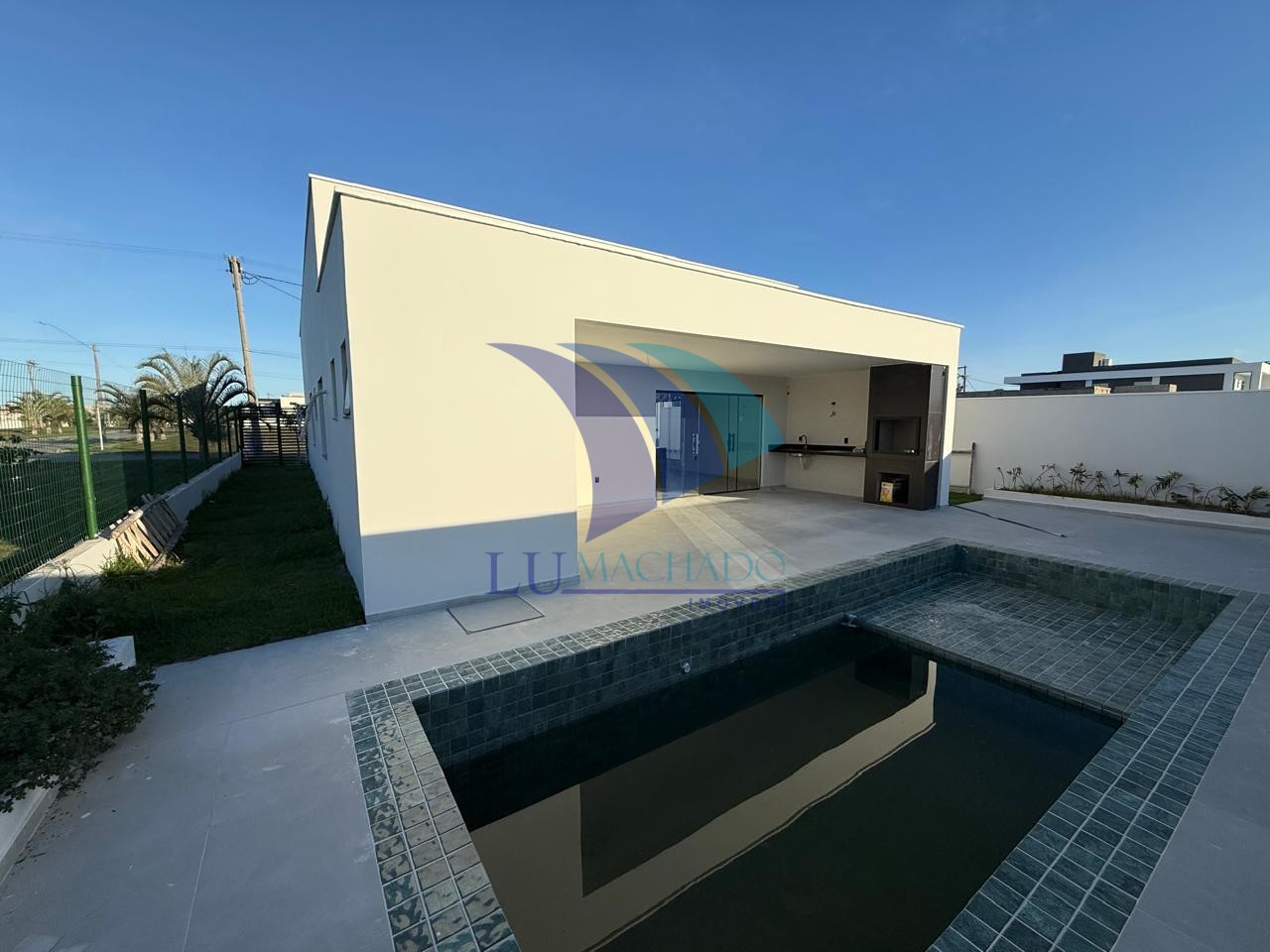 Casa à venda e aluguel com 3 quartos, 196m² - Foto 29
