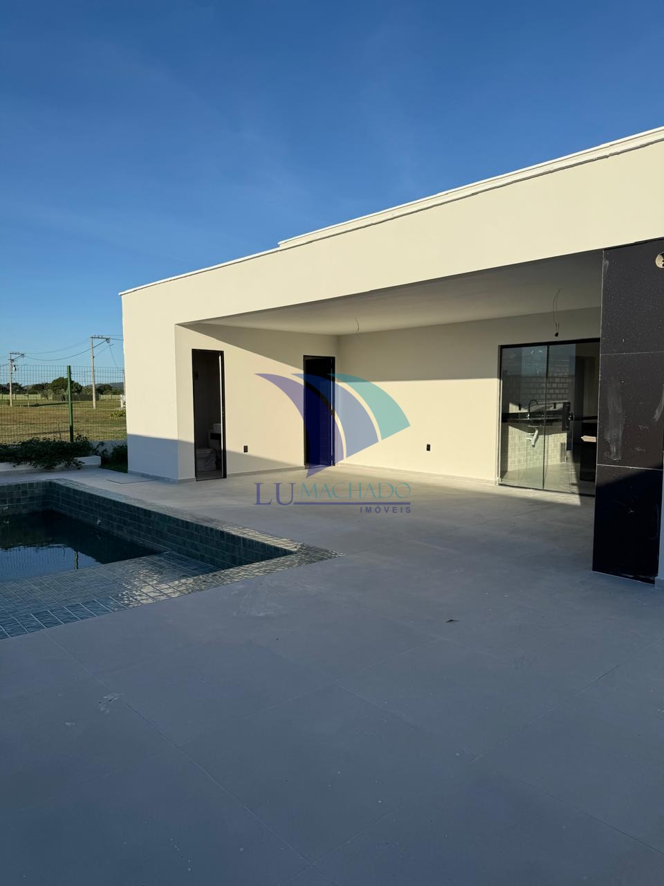 Casa à venda e aluguel com 3 quartos, 196m² - Foto 35