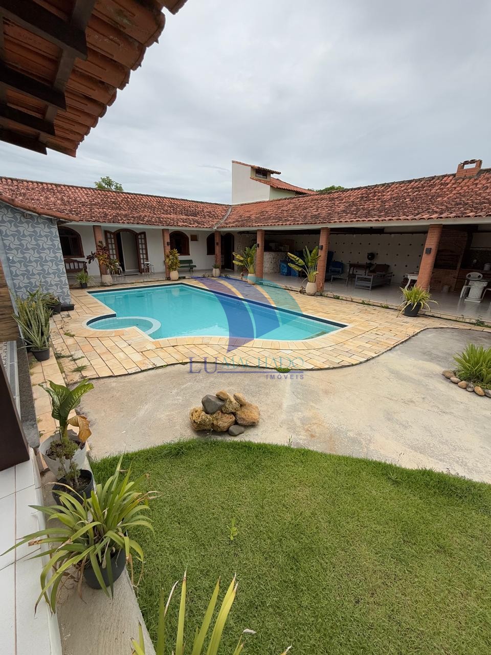 Casa à venda e aluguel com 5 quartos, 250m² - Foto 37