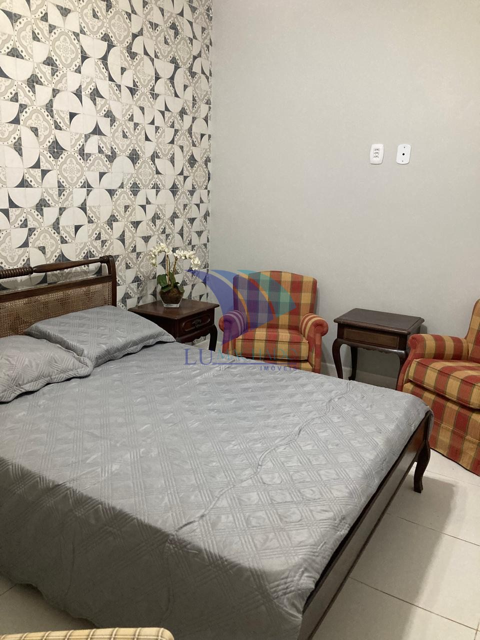 Casa à venda e aluguel com 5 quartos, 250m² - Foto 12