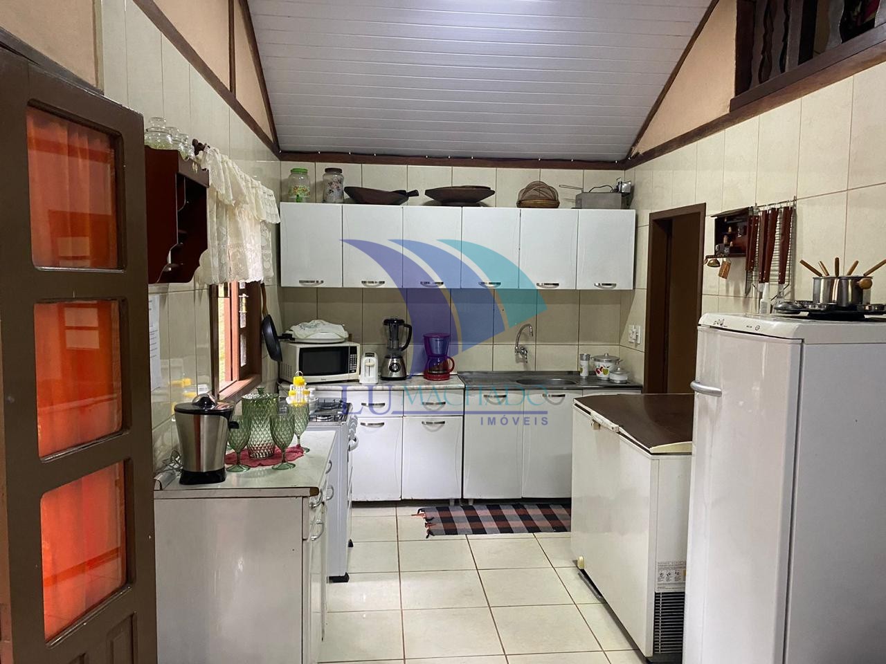 Casa à venda com 4 quartos, 240m² - Foto 28