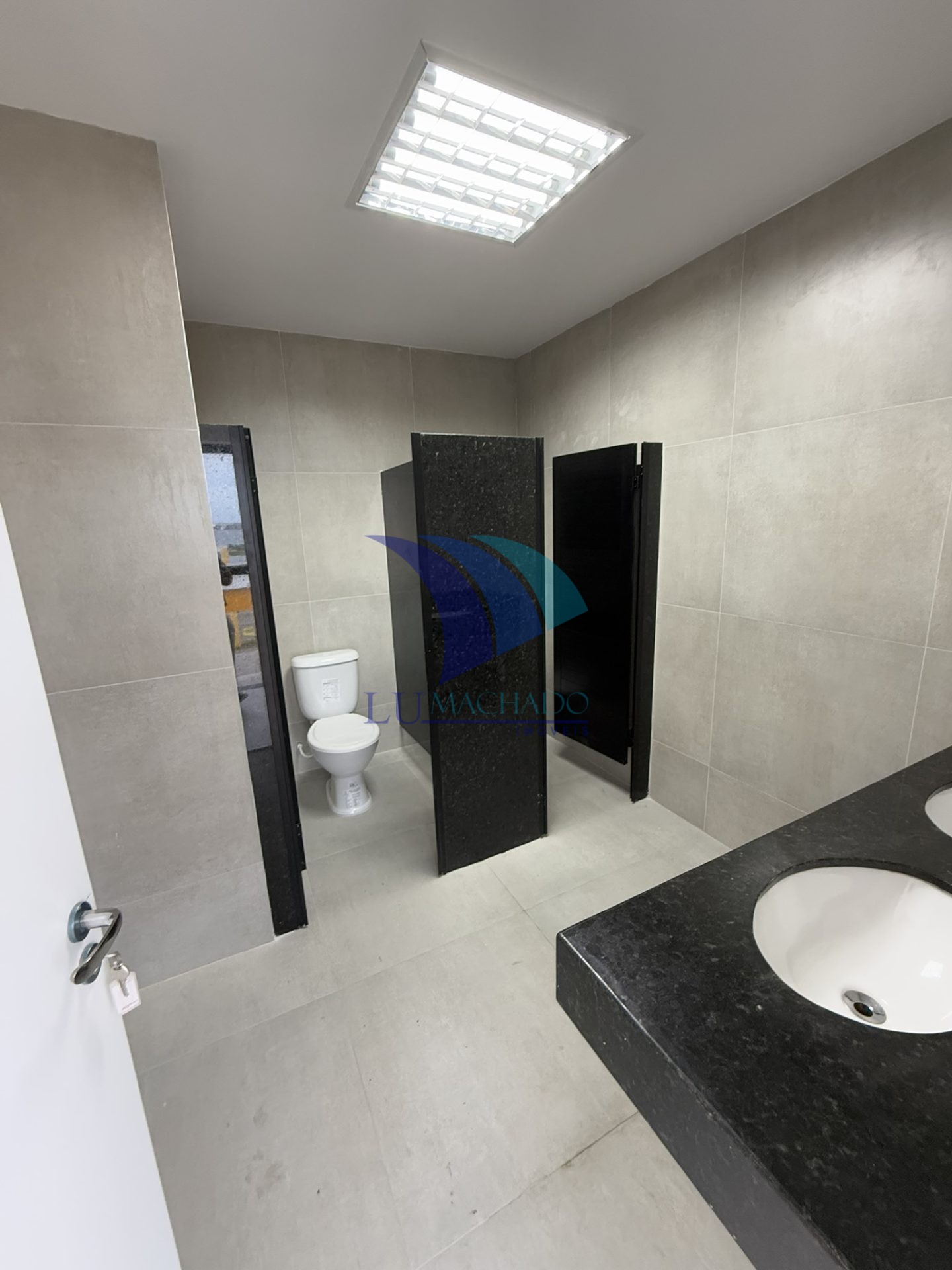 Imóvel Comercial Padrão à venda e aluguel, 41m² - Foto 21