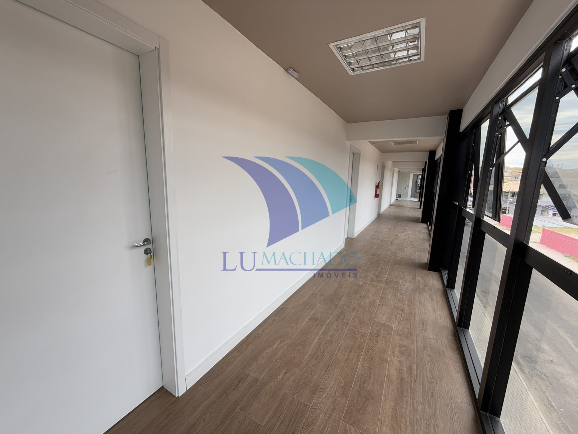 Imóvel Comercial Padrão à venda e aluguel, 41m² - Foto 13