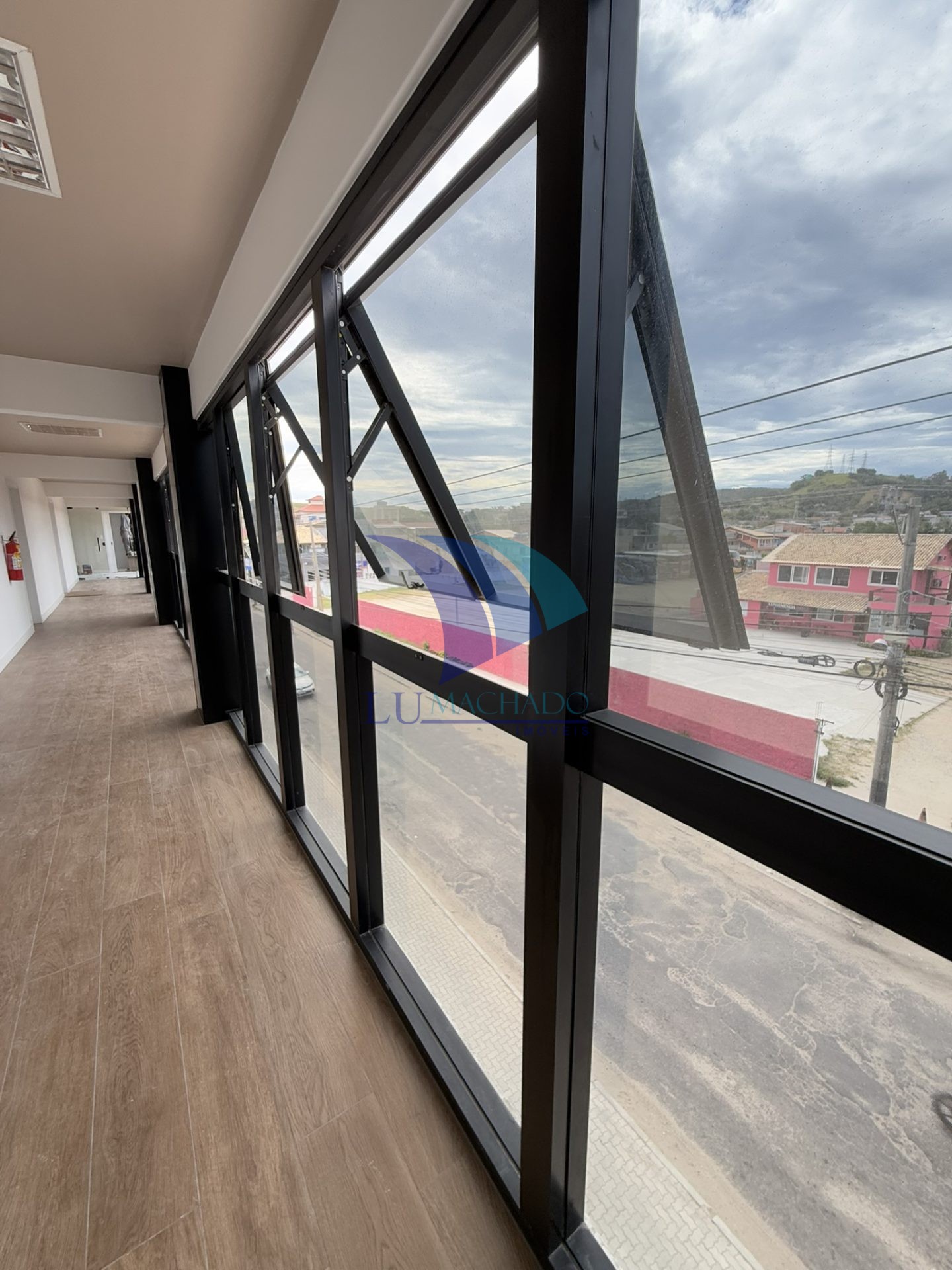 Imóvel Comercial Padrão à venda e aluguel, 41m² - Foto 14