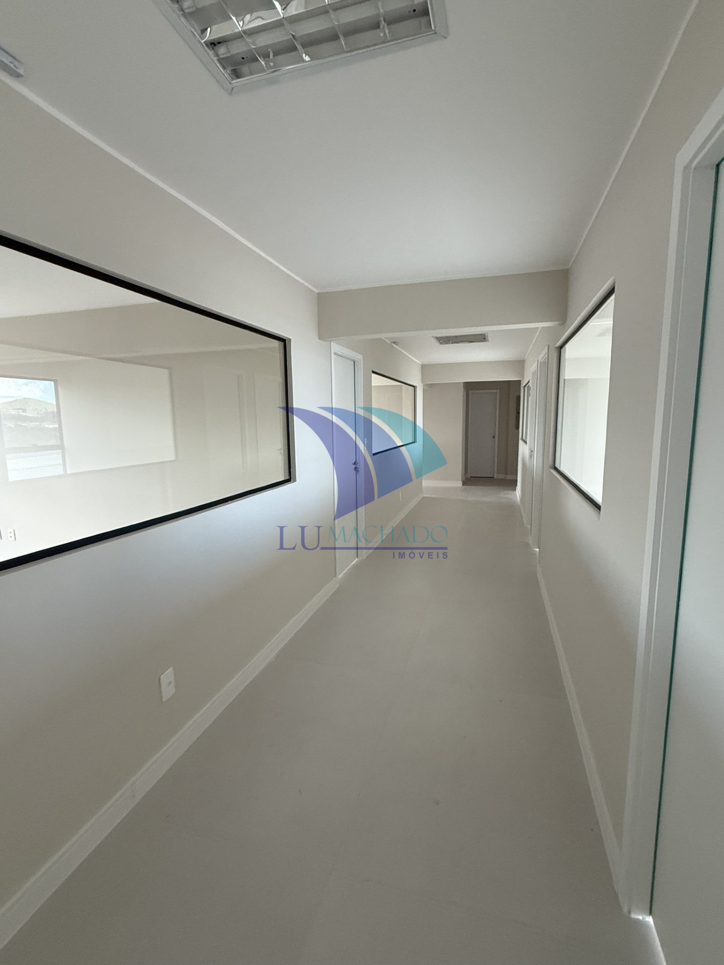 Imóvel Comercial Padrão à venda e aluguel, 41m² - Foto 7