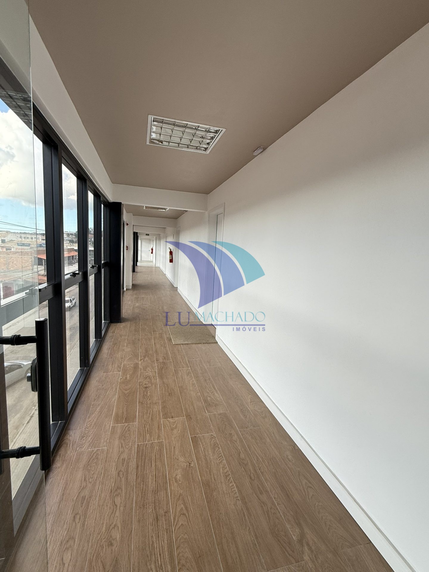 Imóvel Comercial Padrão à venda e aluguel, 41m² - Foto 3