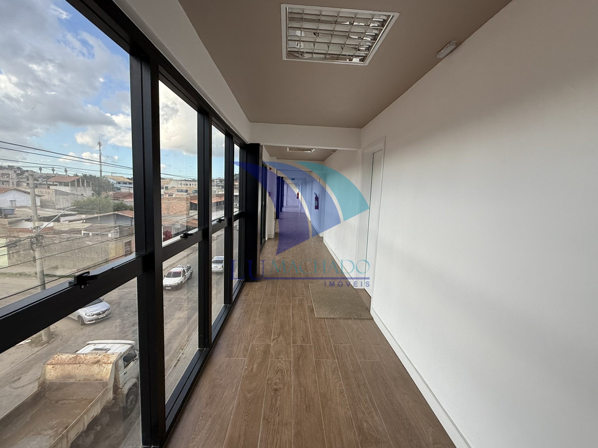 Imóvel Comercial Padrão à venda e aluguel, 41m² - Foto 2