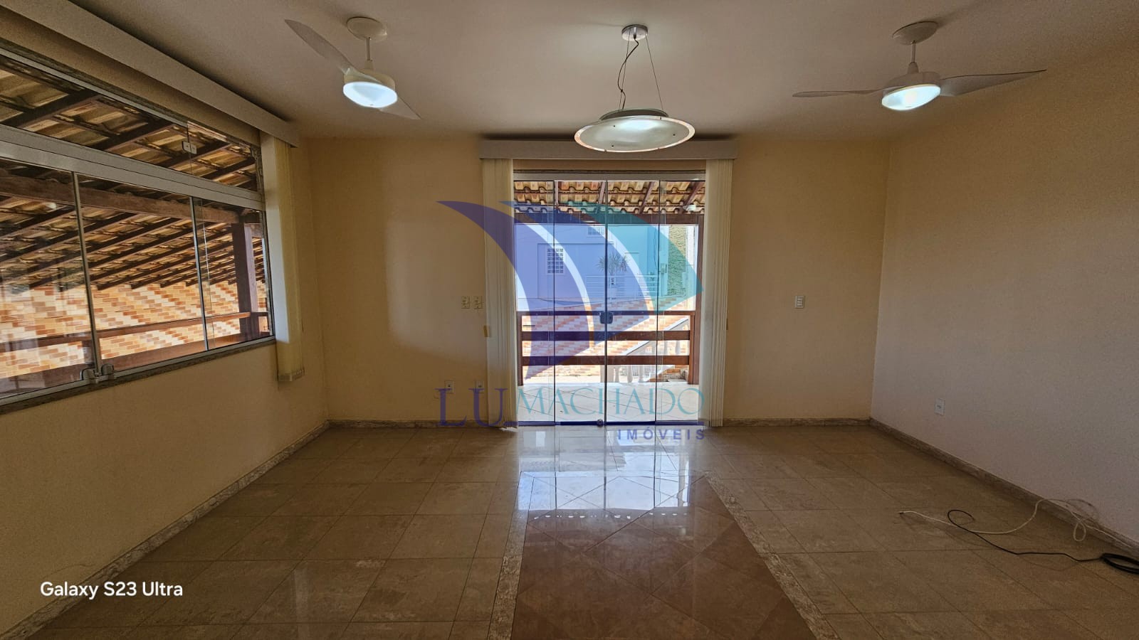 Casa à venda e aluguel com 2 quartos, 150m² - Foto 24