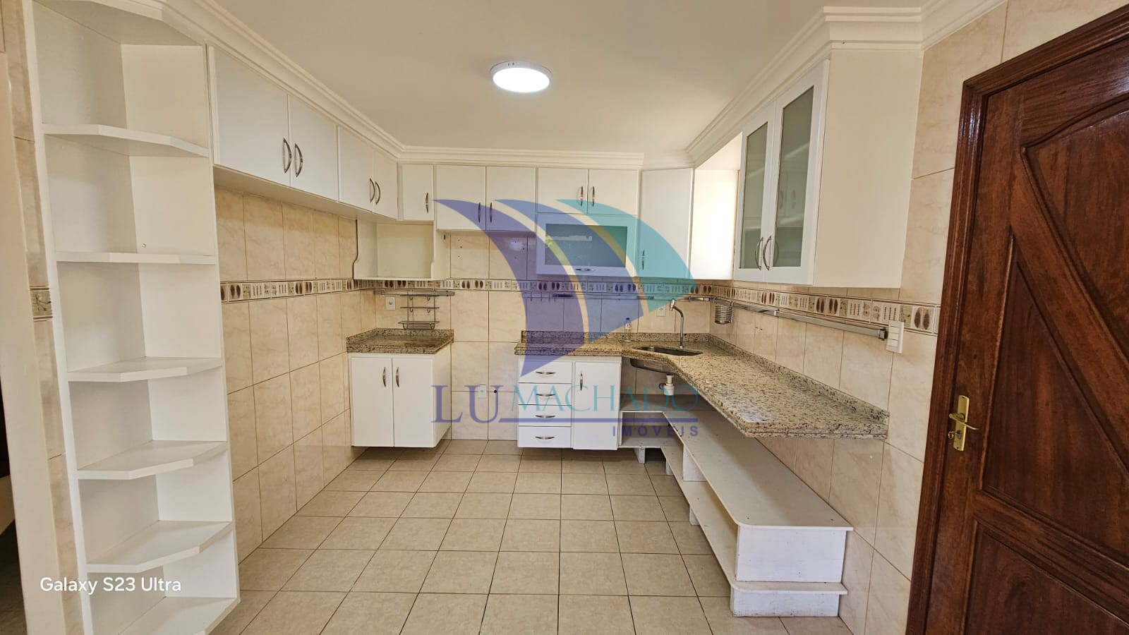 Casa à venda e aluguel com 2 quartos, 150m² - Foto 44