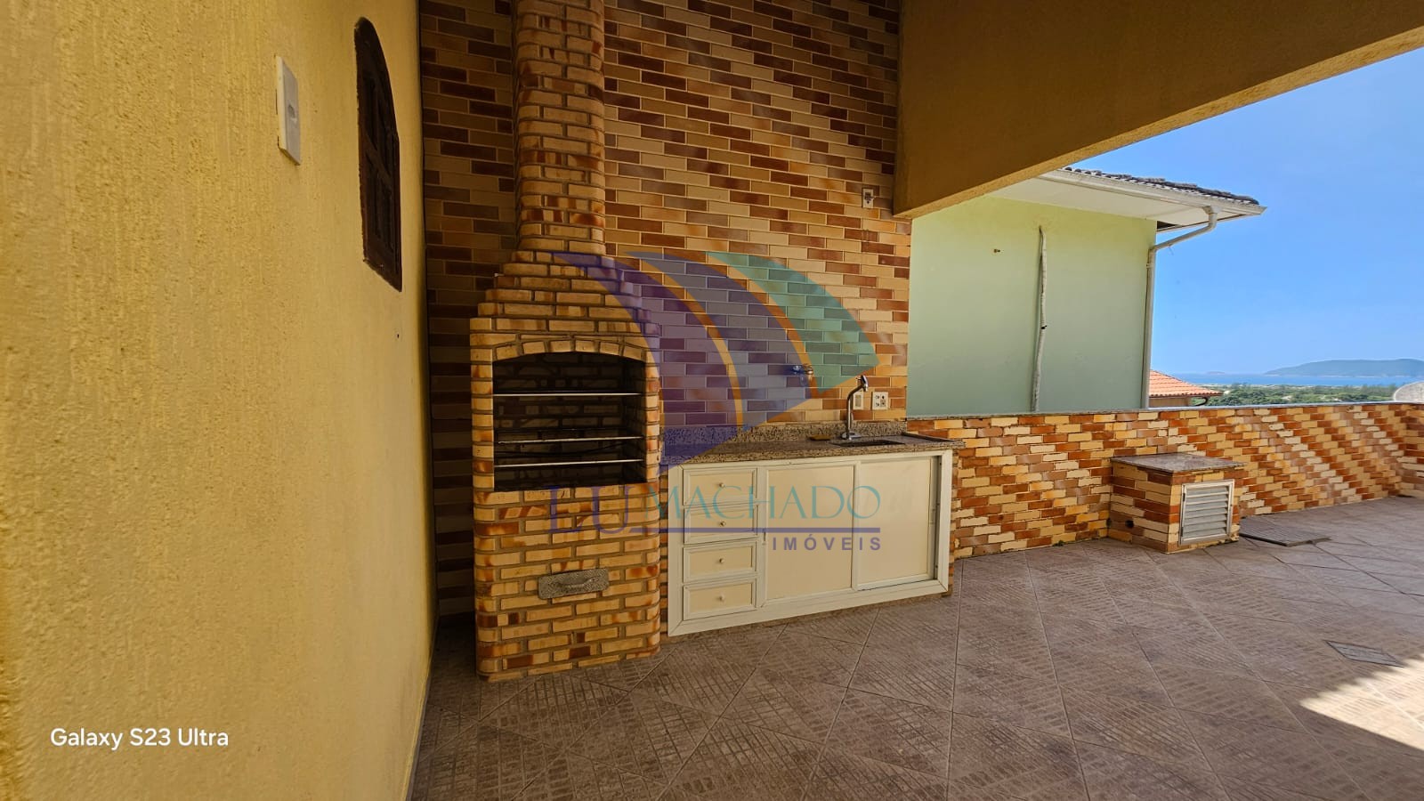 Casa à venda e aluguel com 2 quartos, 150m² - Foto 2