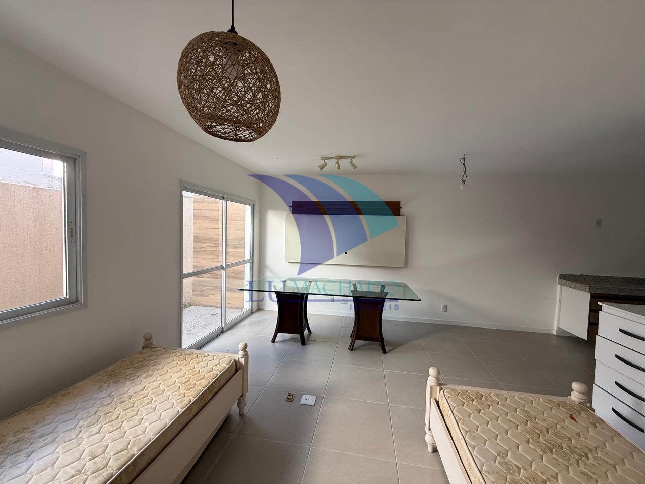 Apartamento à venda e aluguel com 1 quarto, 50m² - Foto 3