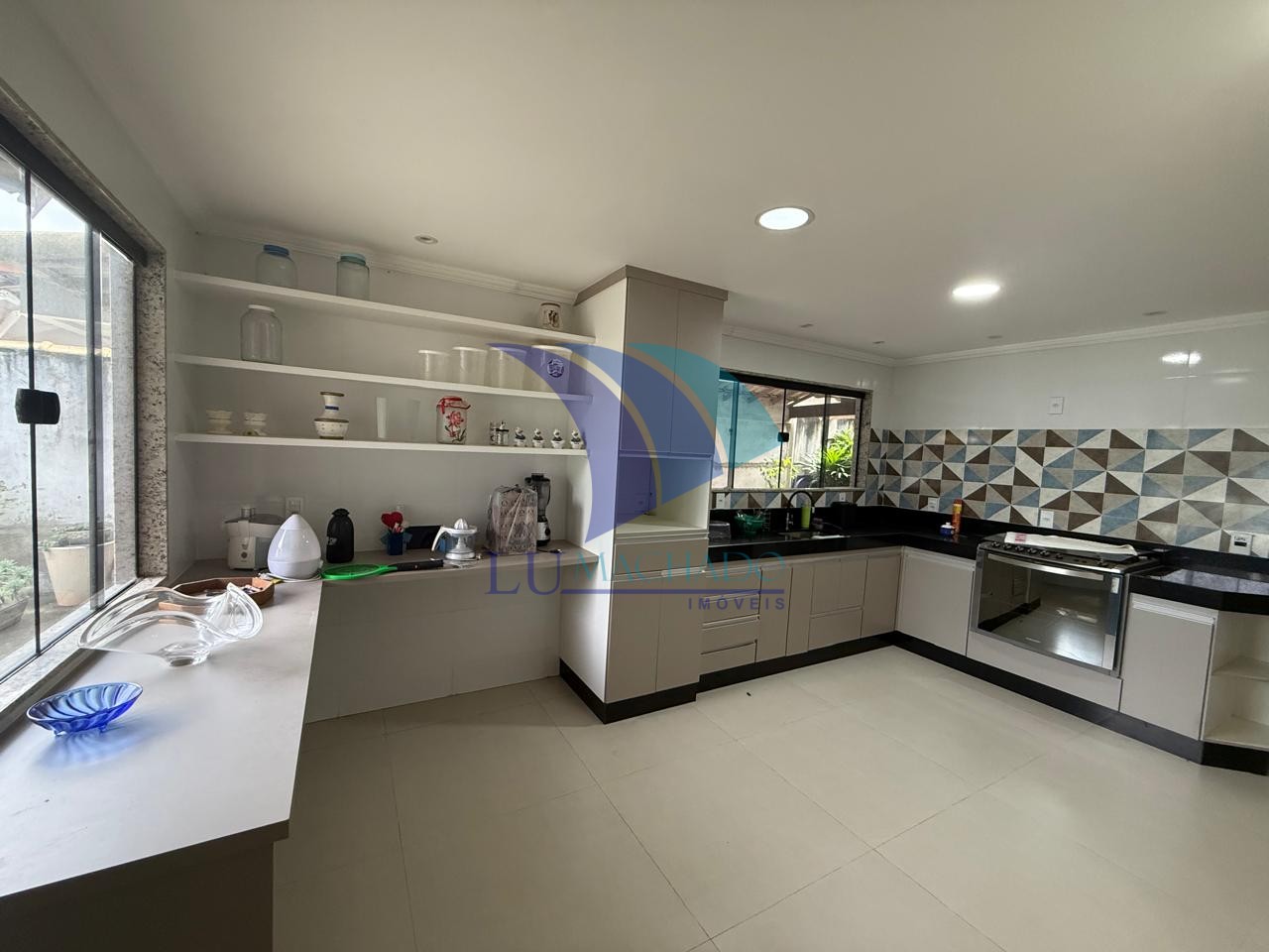 Casa à venda e aluguel com 5 quartos, 243m² - Foto 39