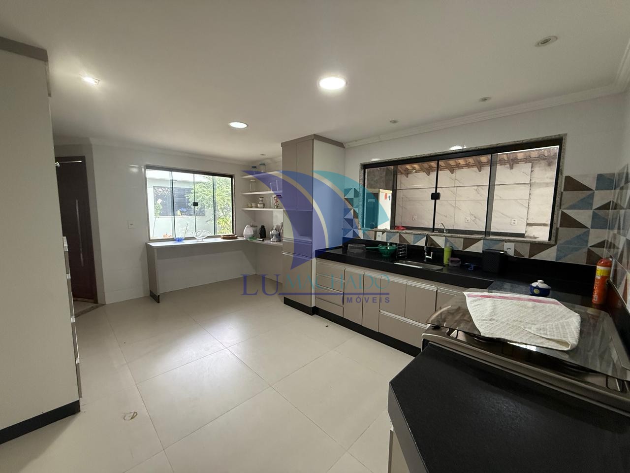 Casa à venda e aluguel com 5 quartos, 243m² - Foto 38