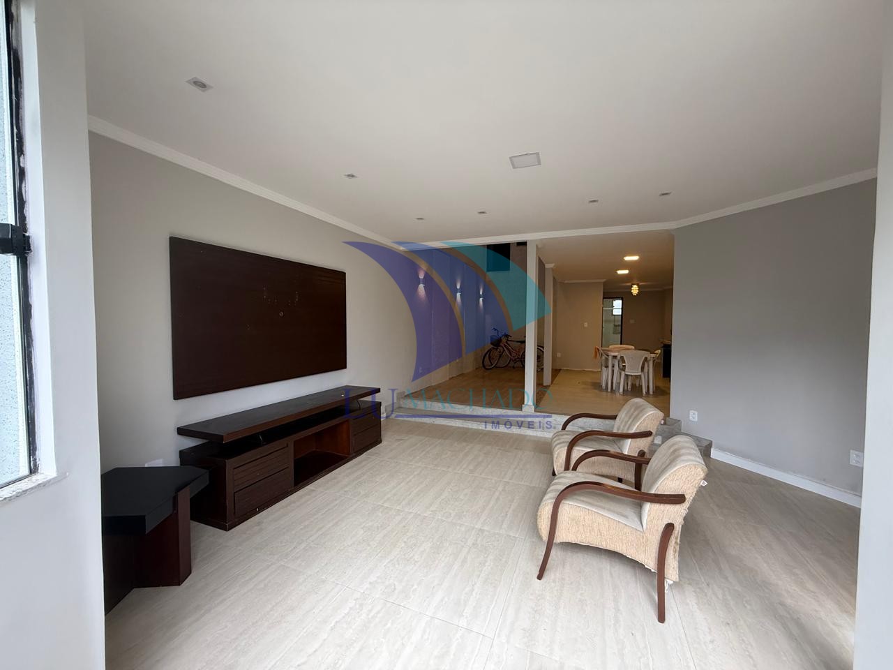 Casa à venda e aluguel com 5 quartos, 243m² - Foto 37