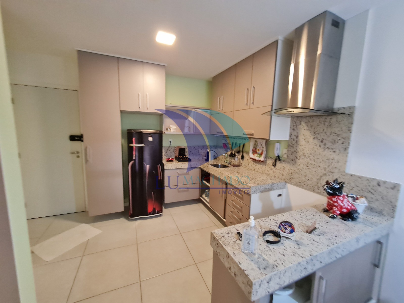 Apartamento à venda e aluguel com 1 quarto, 59m² - Foto 3