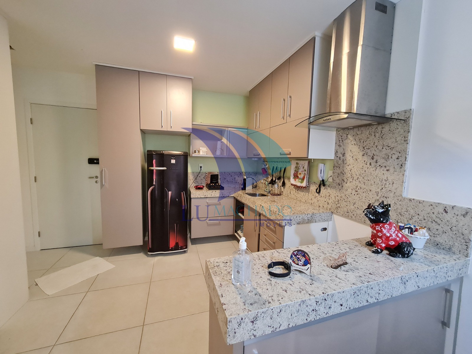 Apartamento à venda e aluguel com 1 quarto, 59m² - Foto 4