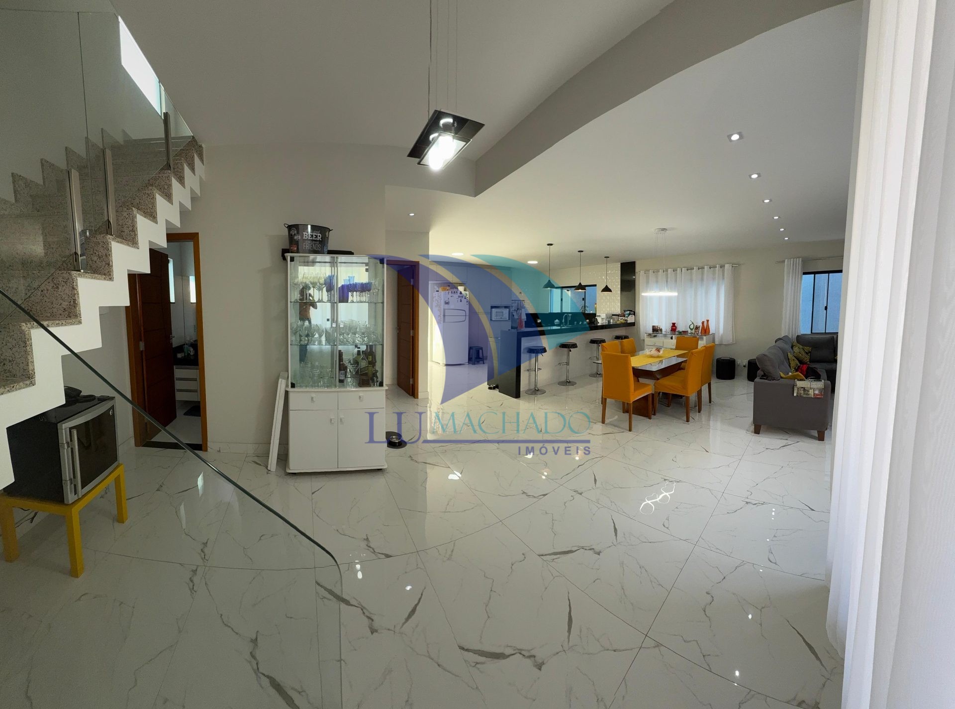 Casa à venda e aluguel com 4 quartos, 242m² - Foto 26