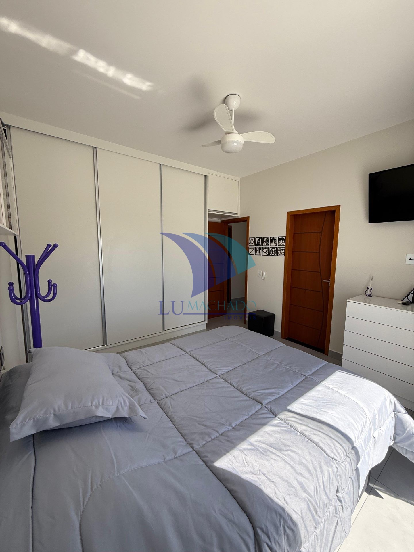 Casa à venda e aluguel com 4 quartos, 242m² - Foto 20